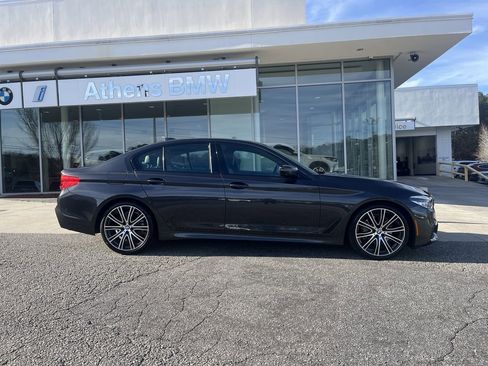 Used 2019 BMW 540i w/ M Sport Package image 9