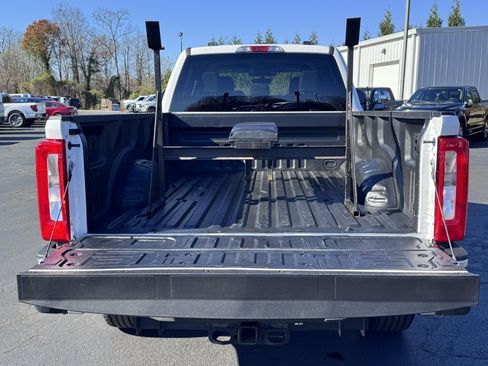 Used 2024 Ford F250 XLT image 41