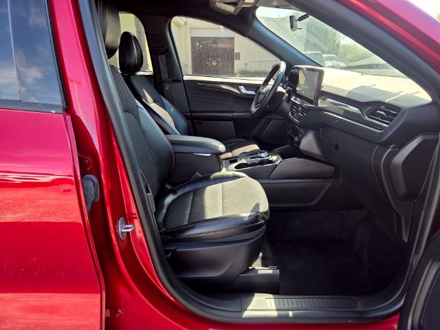 Used 2024 Ford Escape ST-Line w/ Tech Pack #1 FWD image 18