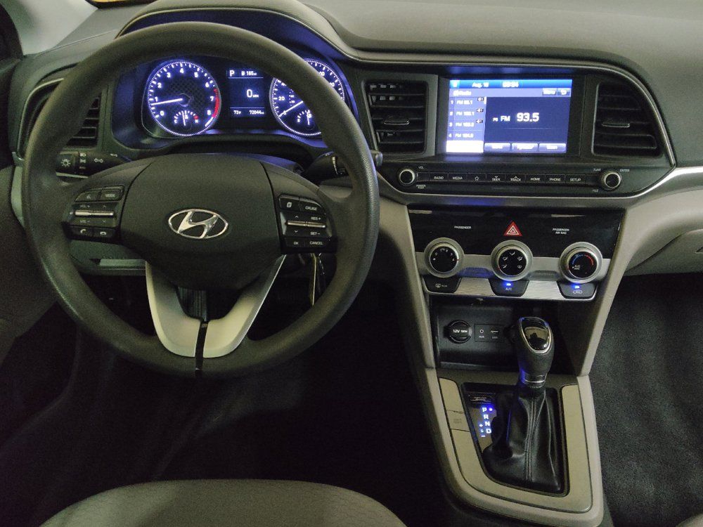 Used 2019 Hyundai Elantra SEL FWD image 22