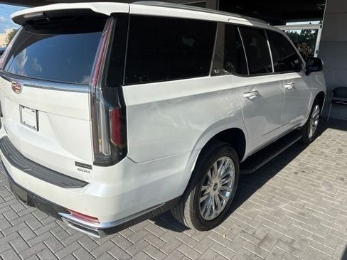 Certified 2023 Cadillac Escalade Premium Luxury w/ Performance Package AWD/4WD image 12