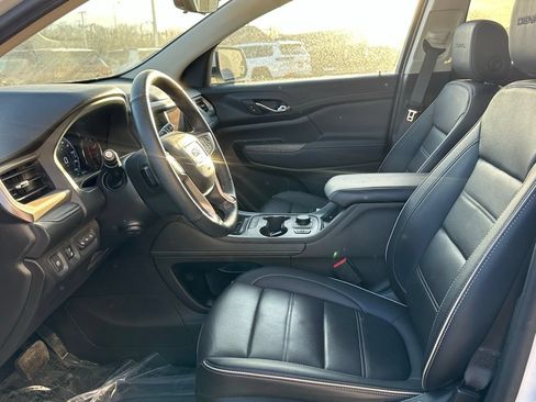 Used 2023 GMC Acadia Denali w/ Denali Ultimate Package AWD/4WD image 14