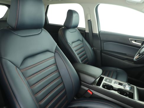 Used 2023 Ford Edge SEL w/ Sport Appearance Package AWD/4WD image 16