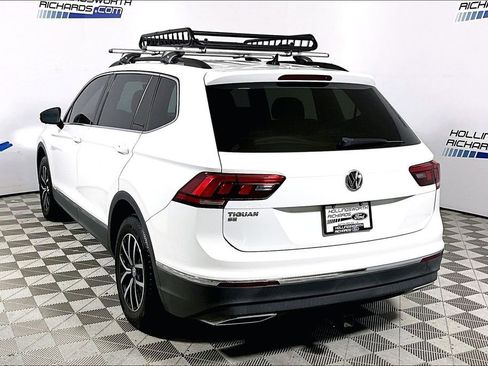 Used 2021 Volkswagen Tiguan SE FWD image 8