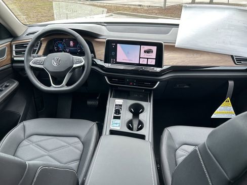 New 2026 Volkswagen Atlas SE FWD image 10