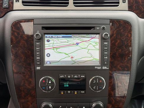 Used 2013 GMC Yukon XL Denali AWD/4WD image 20