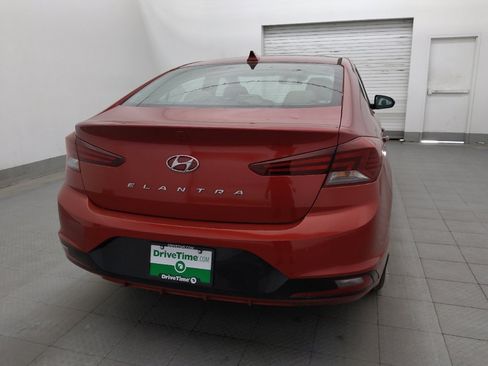 Used 2019 Hyundai Elantra SEL FWD image 6