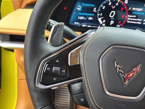 Used 2023 Chevrolet Corvette Stingray Premium Conv w/ Z51 Performance Package image 20