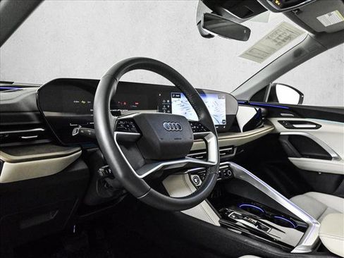 Certified 2025 Audi Q5 Premium Plus w/ Premium Plus image 10