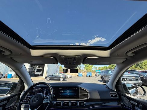Used 2020 Mercedes-Benz GLE 450 4MATIC w/ Premium Package image 24