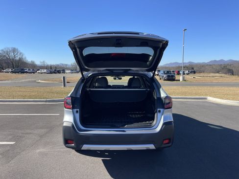 Certified 2024 Subaru Outback Limited image 11