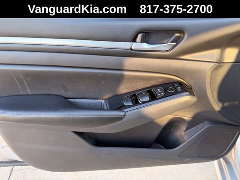 Used 2023 Nissan Altima 2.5 SV image 15