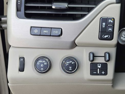 Used 2017 GMC Yukon Denali w/ Open Road Package image 21