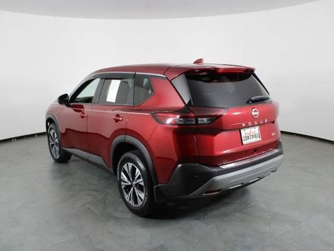 Certified 2022 Nissan Rogue SV FWD image 4