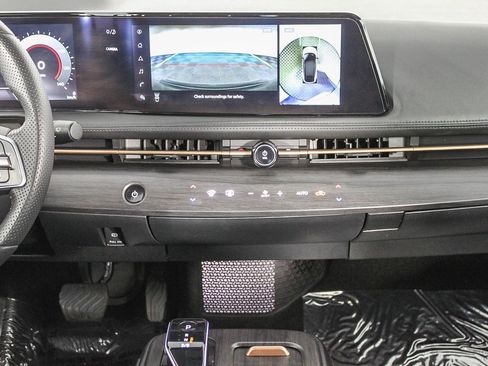 Certified 2024 Nissan Ariya AWD image 14