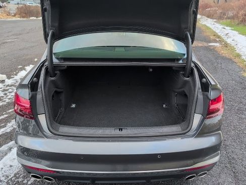 Used 2021 Audi S4 Premium Plus w/ Premium Plus Package image 28