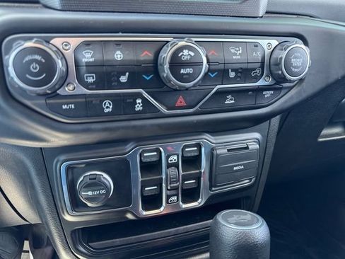 Certified 2023 Jeep Wrangler Unlimited Sport AWD/4WD image 29