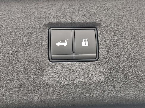 Certified 2025 INFINITI QX60 Luxe AWD/4WD image 29