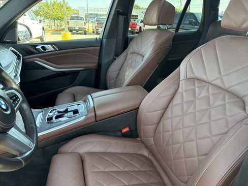 Used 2024 BMW X5 xDrive40i w/ M Sport Package AWD/4WD image 5