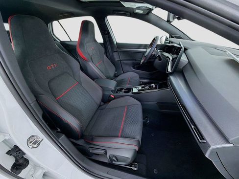 New 2026 Volkswagen GTI SE FWD image 31