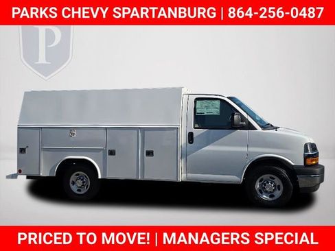 New 2025 Chevrolet Express 3500 w/ Power Convenience Package image 4