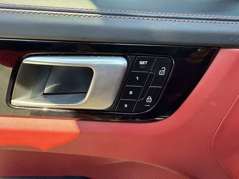 Used 2023 Porsche Cayenne image 24