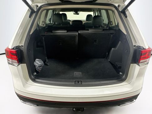 Used 2025 Volkswagen Atlas SE FWD image 30