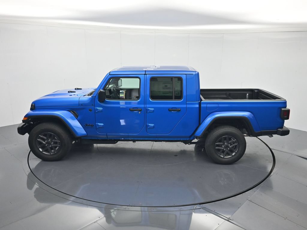 New 2026 Jeep Gladiator Sport AWD/4WD image 35