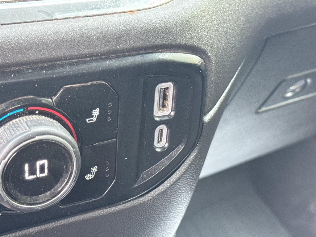 Used 2024 Chevrolet Silverado 2500 LT AWD/4WD image 29
