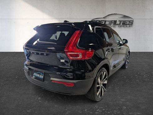 Used 2021 Volvo XC40 P8 Recharge w/ Advanced Package AWD/4WD image 10