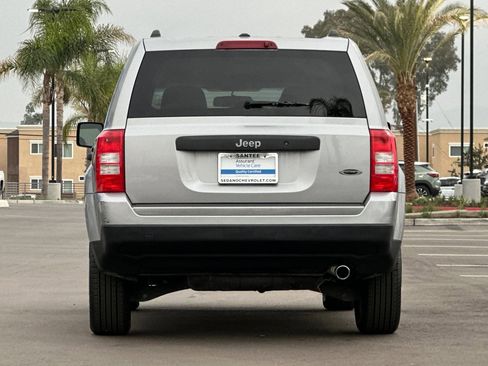 Used 2016 Jeep Patriot Sport image 5