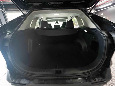 Certified 2025 Toyota RAV4 XLE AWD/4WD image 28
