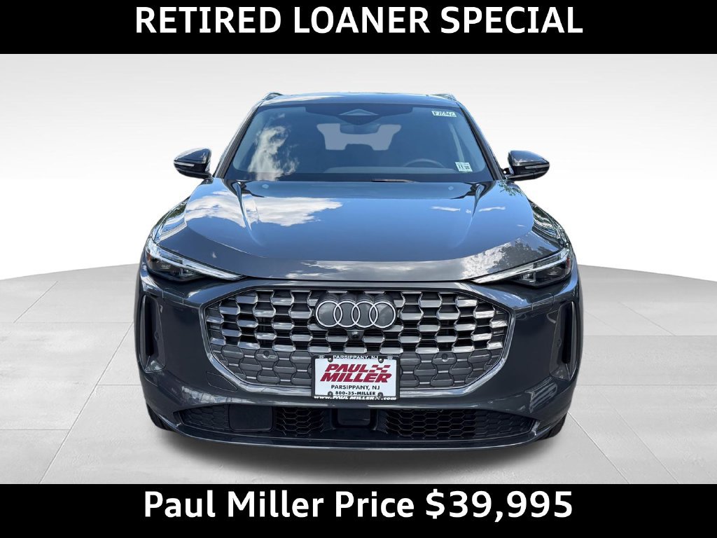 Used 2025 Audi Q5 Premium Plus w/ Premium Plus AWD/4WD image 2