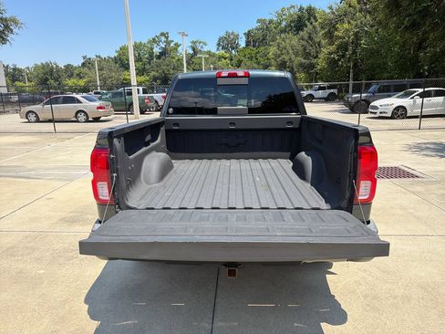 Used 2018 Chevrolet Silverado 1500 High Country AWD/4WD image 32