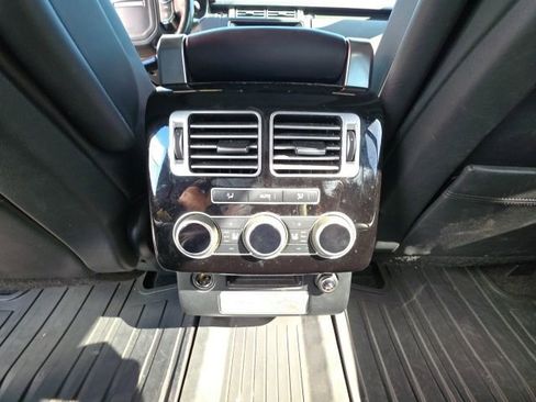Used 2017 Land Rover Range Rover HSE image 25