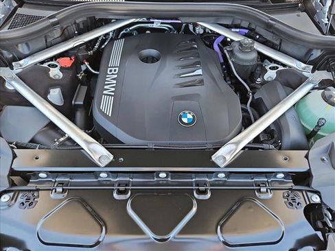 New 2027 BMW X7 xDrive40i w/ Premium Package AWD/4WD image 17