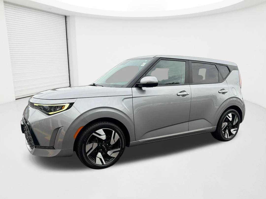 Used 2023 Kia Soul GT-Line w/ GT-Line Technology Package FWD image 1
