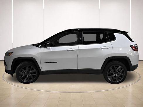 New 2026 Jeep Compass Limited AWD/4WD image 3