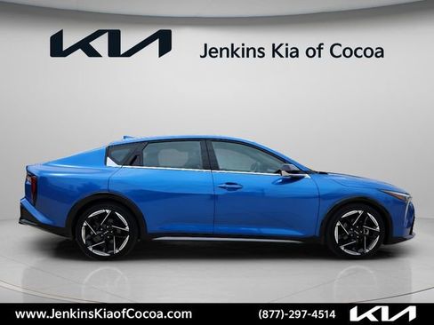 Used 2025 Kia K4 GT-Line FWD image 3