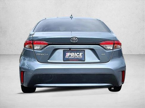 Used 2020 Toyota Corolla LE FWD image 4