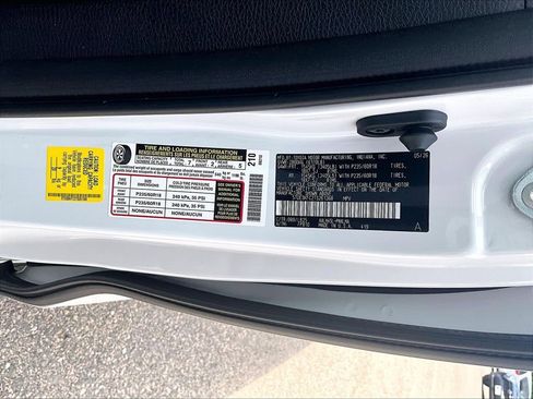 New 2026 Toyota Sienna Platinum AWD/4WD image 17