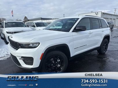 Used 2024 Jeep Grand Cherokee Altitude