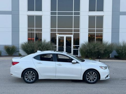 Used 2019 Acura TLX FWD image 4