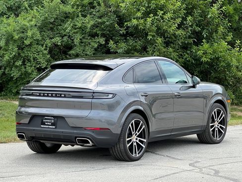Certified 2024 Porsche Cayenne Coupe AWD/4WD image 6