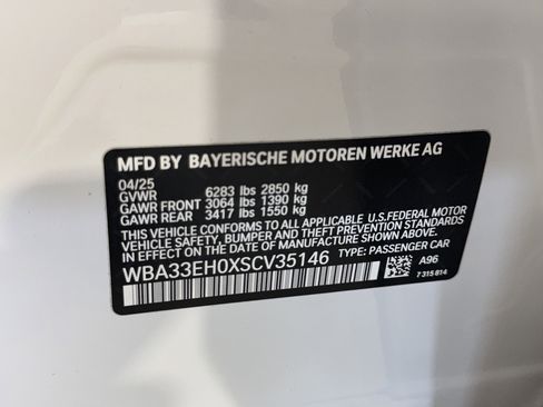 Used 2025 BMW 740i xDrive image 40