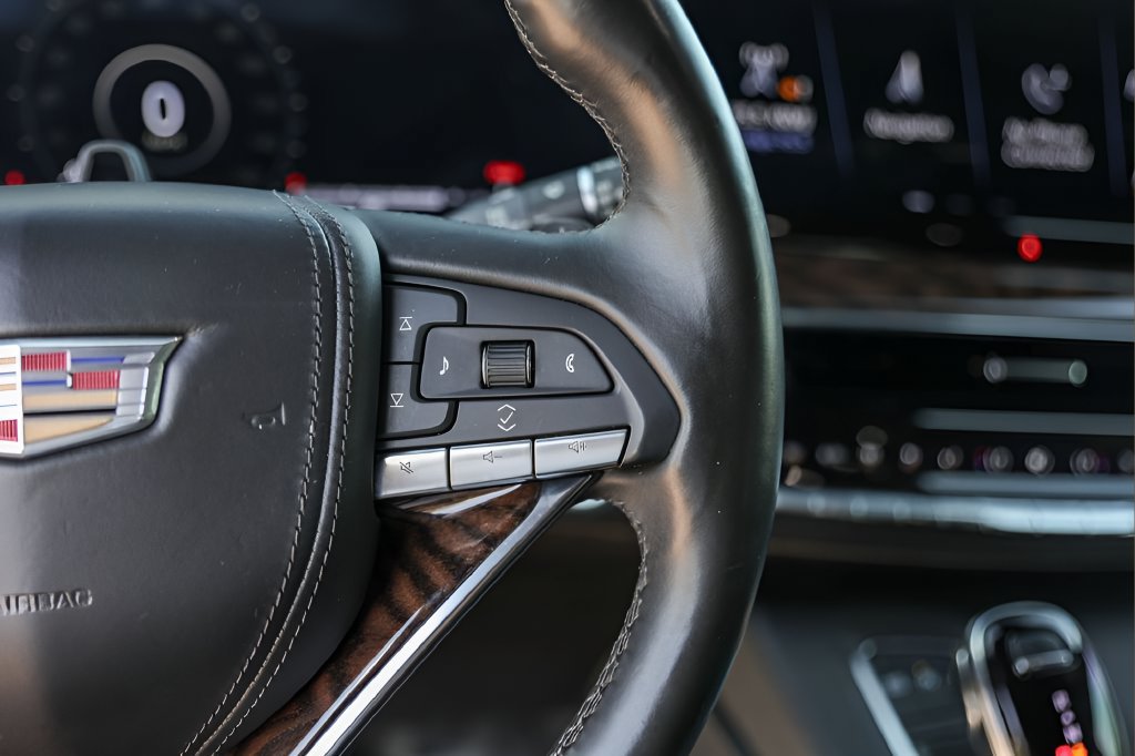 Used 2022 Cadillac Escalade Sport Platinum AWD/4WD image 24