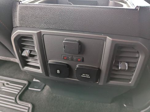 Used 2018 Ford F150 Lariat w/ Equipment Group 502A Luxury AWD/4WD image 27