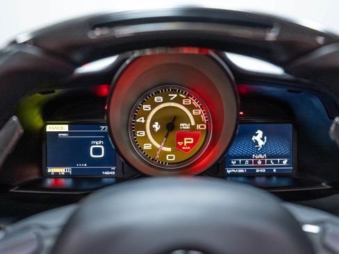 Used 2018 Ferrari 488 Spider RWD image 17