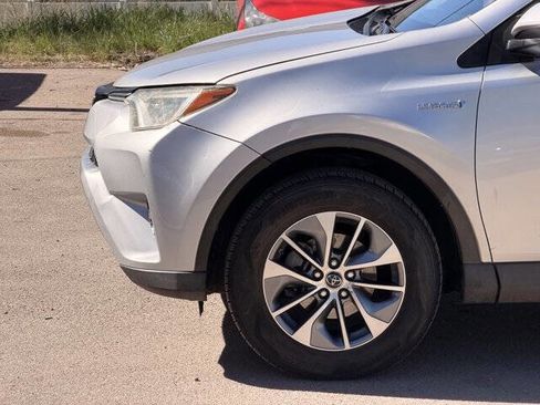 Used 2016 Toyota RAV4 XLE image 11