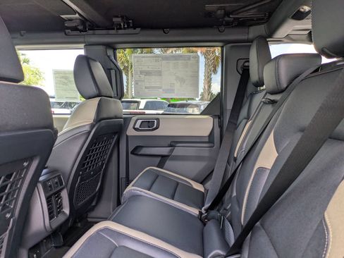 New 2026 Ford Bronco Big Bend w/ Black Diamond Package AWD/4WD image 15
